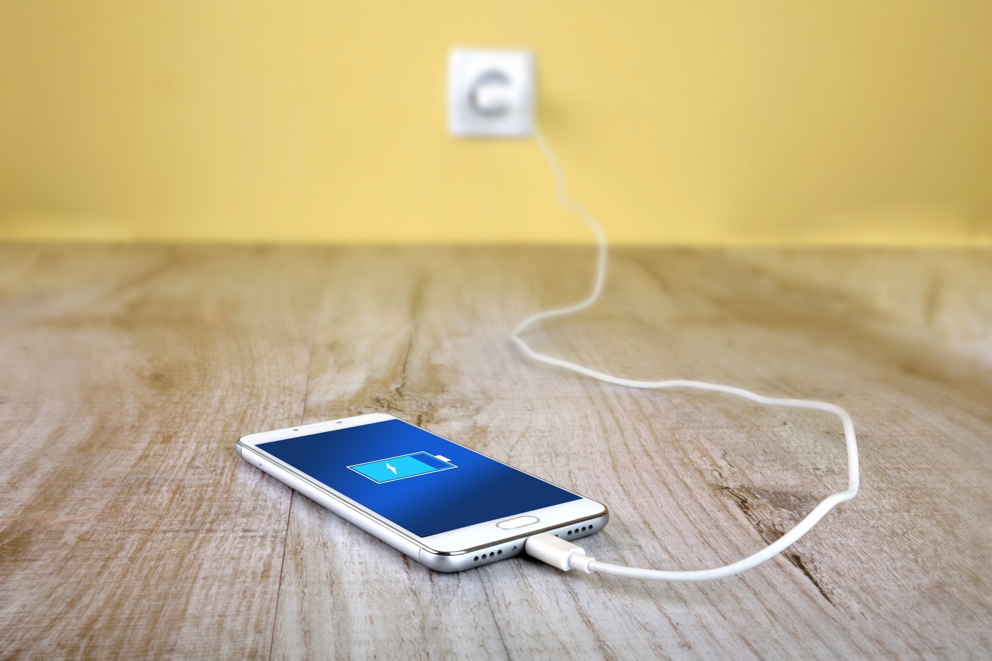 Il a été prouvé que les smartphones sur le bureau entravent la concentration des étudiants, même lorsqu'ils sont éteints !