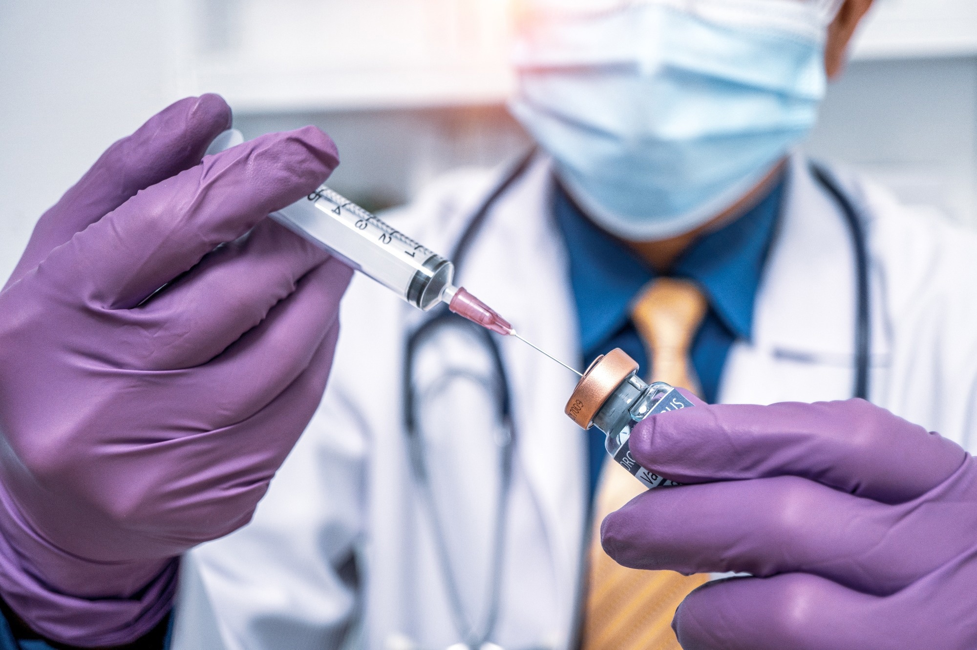 Study: Viral clearance as a surrogate of clinical efficacy for COVID-19 therapies in outpatients: A systematic review and meta-analysis. Image Credit: Pand P Studio / Shutterstock.com