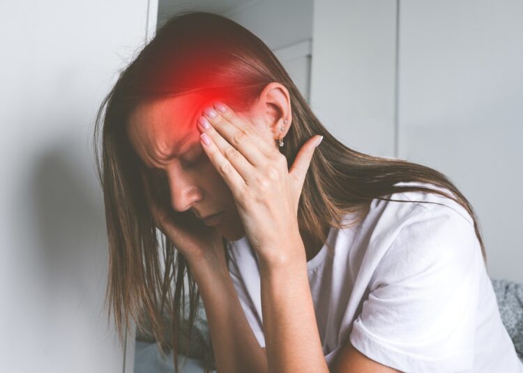 Study: Neuropsychological deficits in patients with persistent COVID-19 symptoms: a systematic review and meta-analysis. Image Credit: Creative Cat Studio / Shutterstock.com