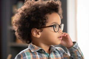 Comment enlever un bouchon d'oreille ?