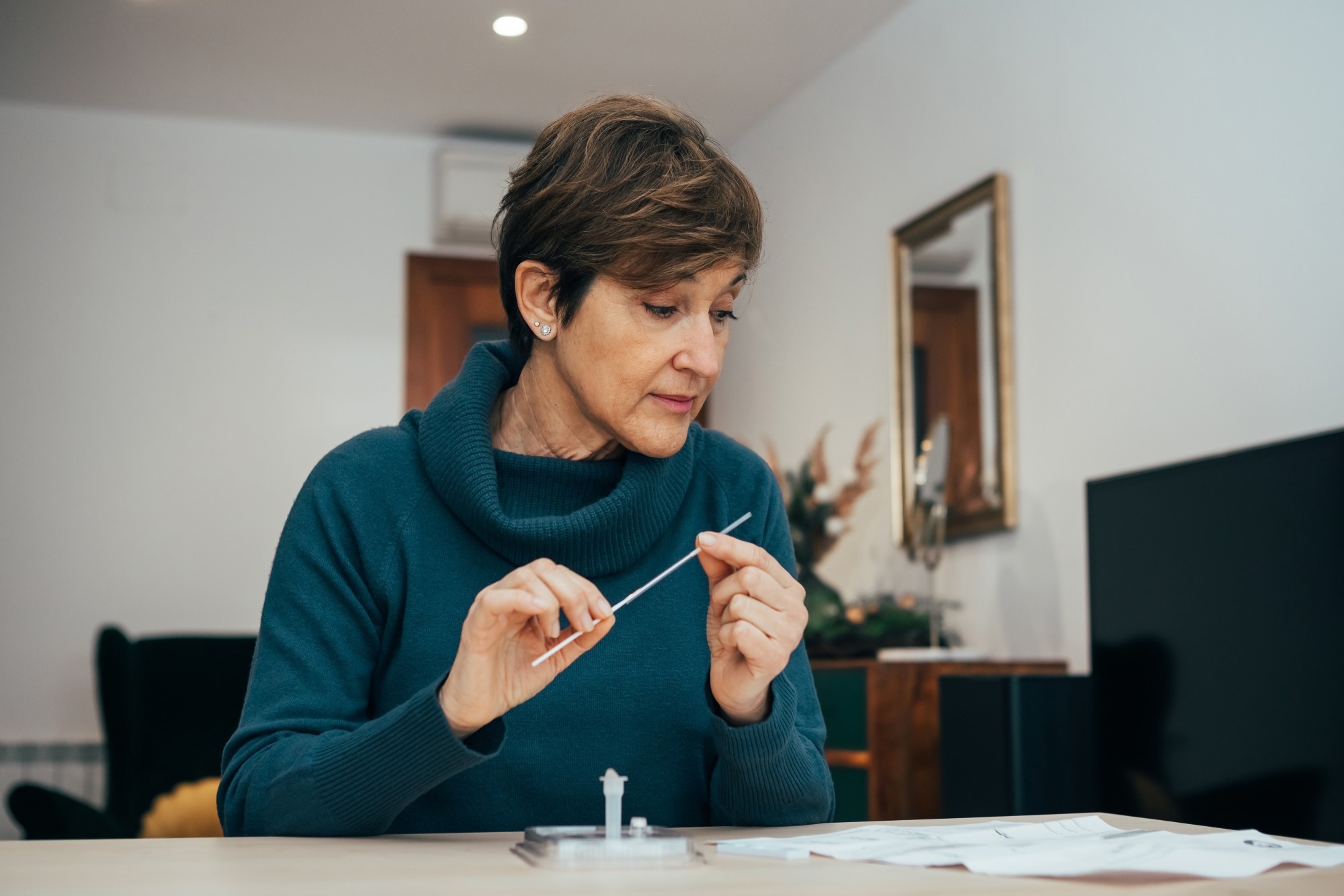 Study: Self-tests for COVID-19: what is the evidence? A living systematic review and meta-analysis (2020-2023). Image Credit: Basilico Studio Stock/Shutterstock.com