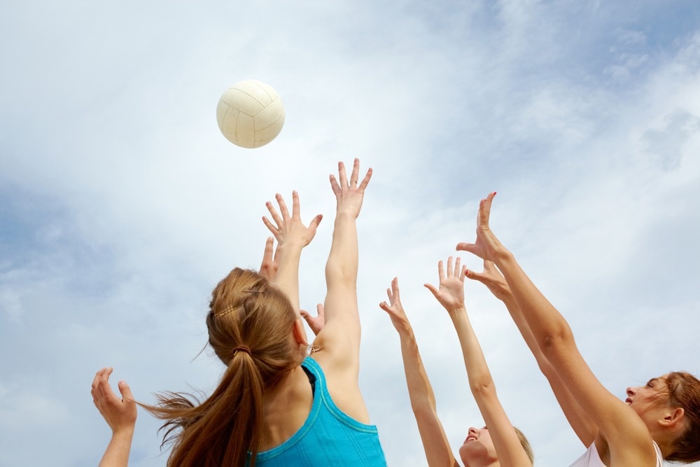 Study: Puberty timing and relative age as predictors of physical activity discontinuation during adolescence. Image Credit: Pressmaster/Shutterstock.com