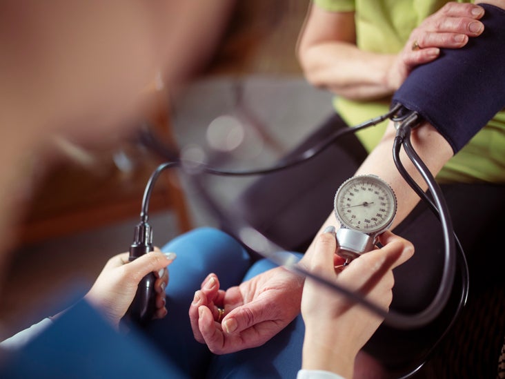 Comment l'hypertension précoce dans la vie peut signaler de futurs problèmes de santé cardiovasculaire
