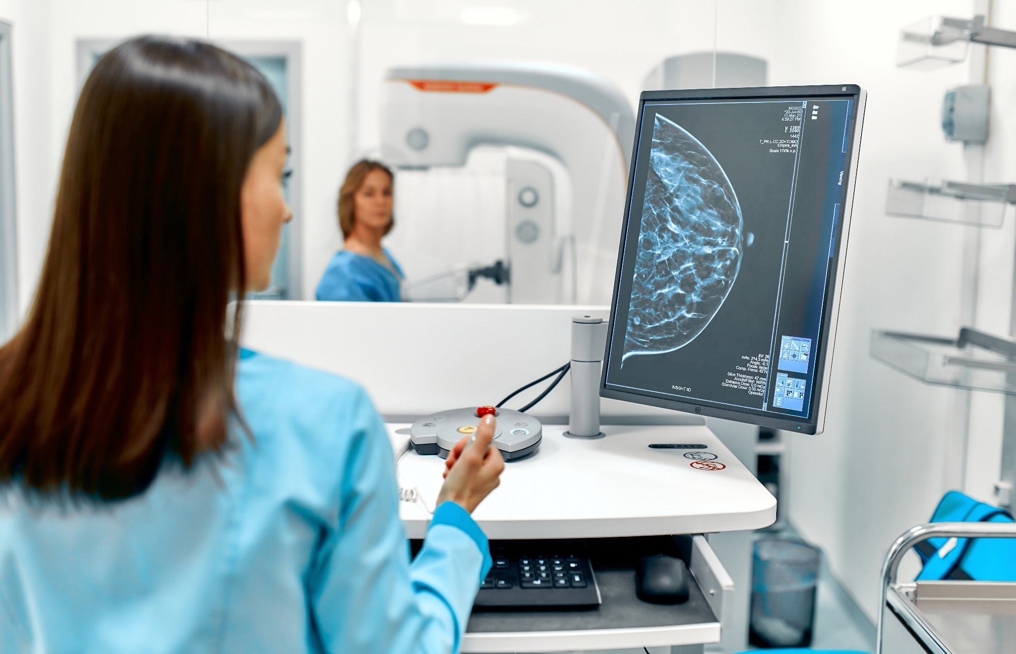 Study: New Cancer Diagnoses Before and During the COVID-19 Pandemic. Image Credit: ORION PRODUCTION / Shutterstock