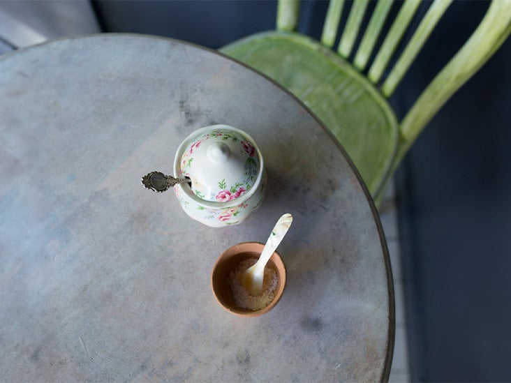 L'ajout de sucre au café et au thé peut ne pas avoir d'impact significatif sur la santé