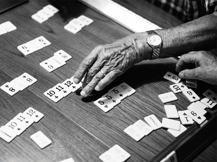 Les personnes qui vivent jusqu'à 100 ans ont ces choses en commun, selon une analyse de sang