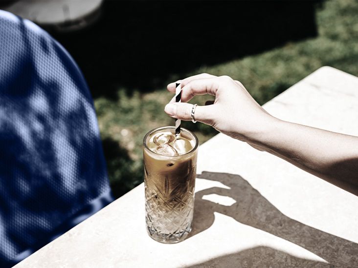L'alcool et la caféine nuisent à la qualité et à la quantité du sommeil, selon une étude
