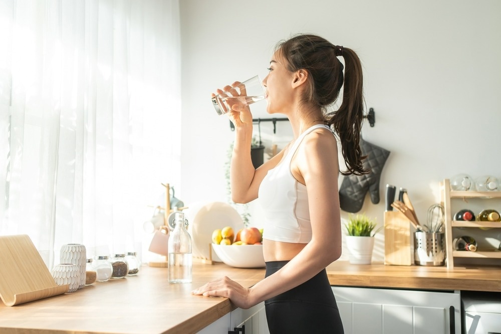 Study: Benchmarking of a microgel-reinforced hydrogel-based aqueous lubricant against commercial saliva substitutes. Image Credit: Hananeko_Studio/Shutterstock.com