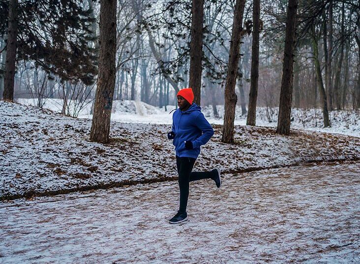 Les avantages de courir par temps froid l’emportent sur la course par temps chaud