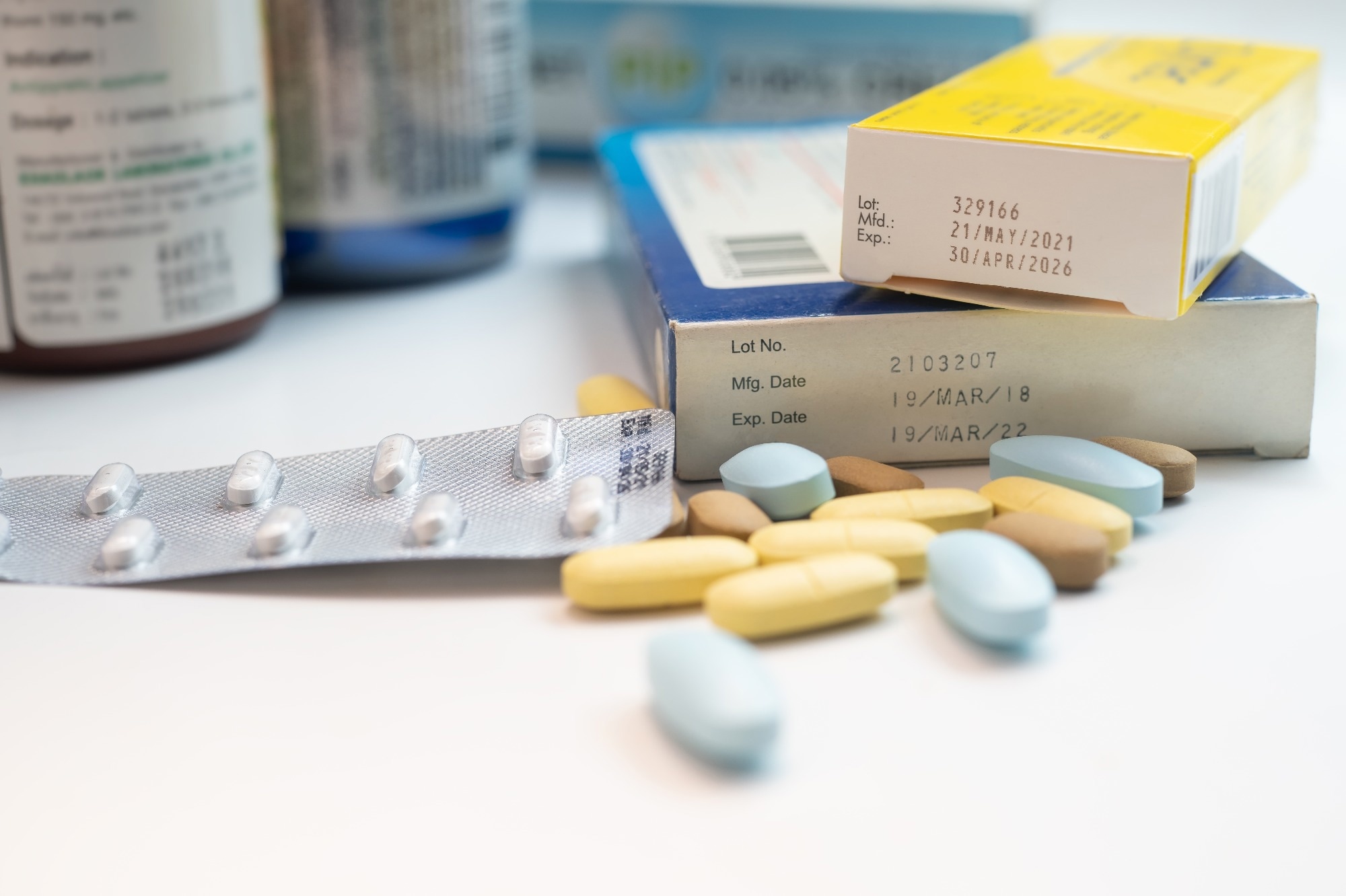 Study: Discovery of a structural class of antibiotics with explainable deep learning. Image Credit: kasarp studio / Shutterstock.com