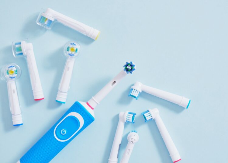 Study: Association Between Daily Toothbrushing and Hospital-Acquired Pneumonia. Image Credit: TShaKopy / Shutterstock