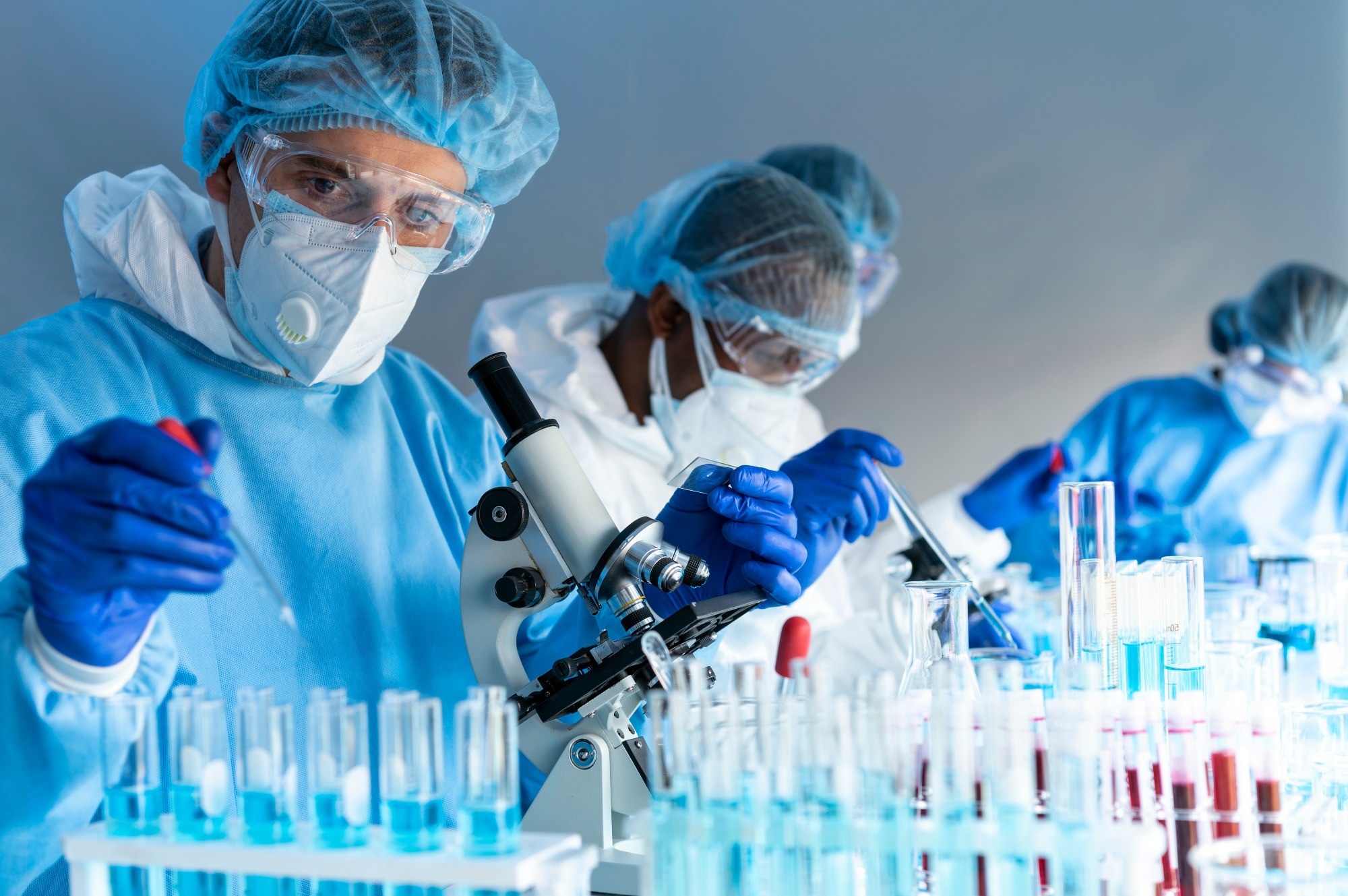 Une étude met en lumière les infections mondiales contractées en laboratoire et les fuites d’agents pathogènes