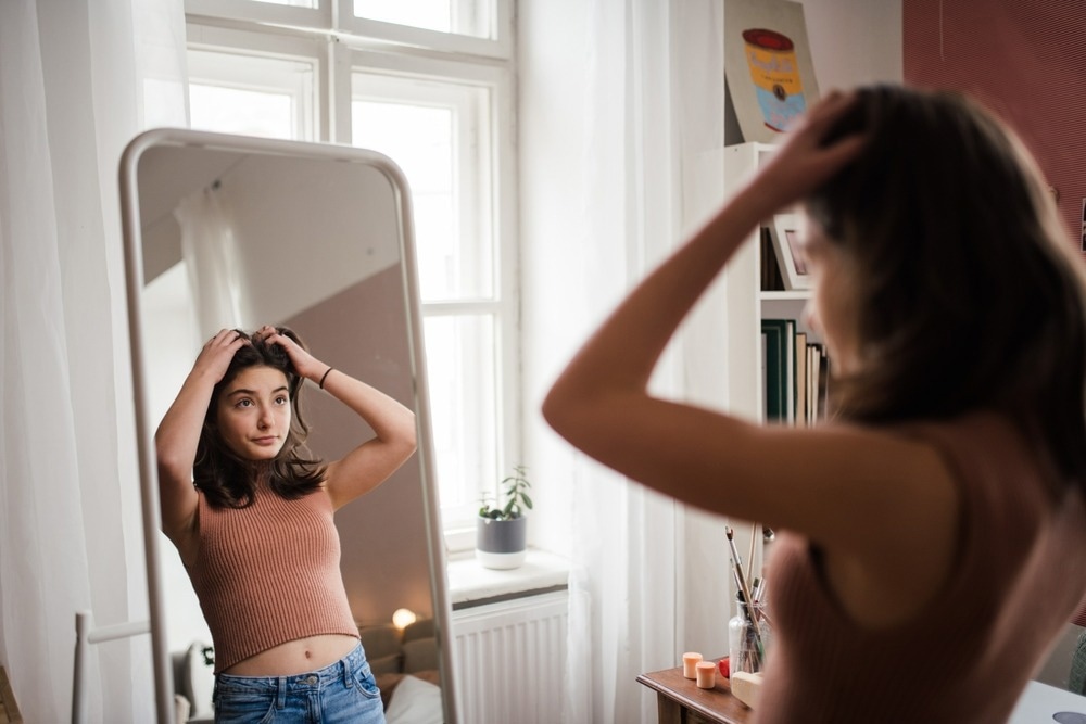 Study: Global Prevalence of Adolescent Use of Nonprescription Weight-Loss Products A Systematic Review and Meta-Analysis. Image Credit: Halfpoint/Shutterstock.com