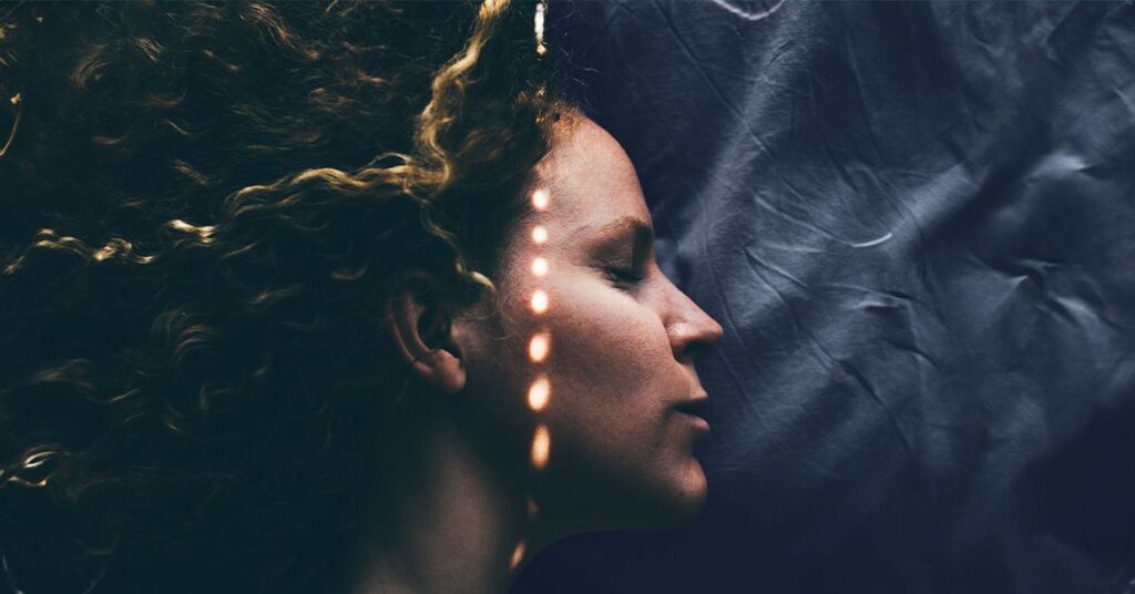 Utilisation de médicaments contre le reflux acide associée à un risque plus élevé de migraine