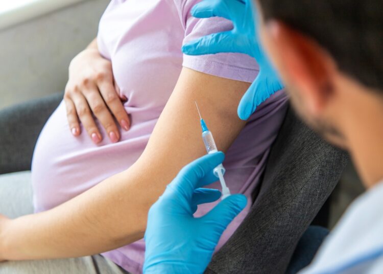 Study: Obstetric complications and birth outcomes after antenatal coronavirus disease 2019 (COVID-19) vaccination. Image Credit: Anuta23 / Shutterstock.com
