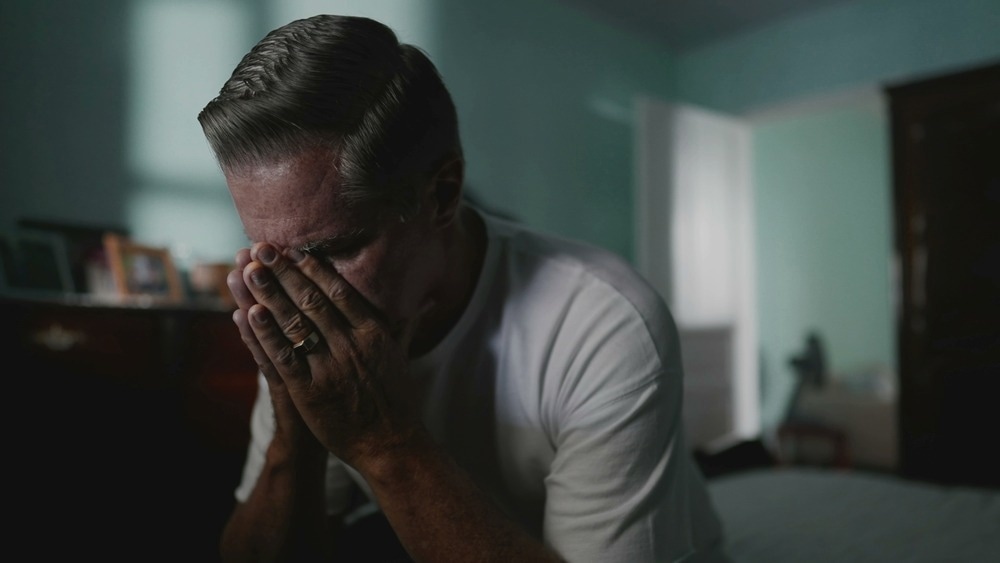 Study: Chronic loneliness and the risk of incident stroke in middle and late adulthood: a longitudinal cohort study of U.S. older adults. Image Credit: Bricolage/Shutterstock.com