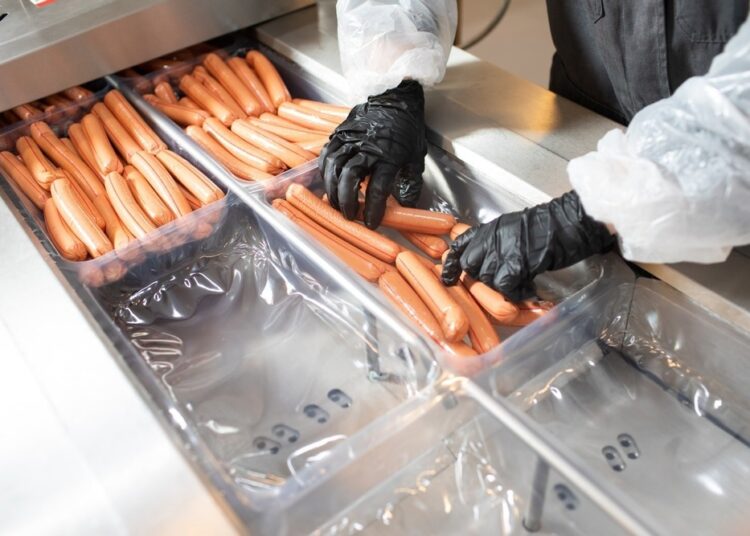 Study: Estimated effects of reductions in processed meat consumption and unprocessed red meat consumption on occurrences of type 2 diabetes, cardiovascular disease, colorectal cancer, and mortality in the USA: a microsimulation study. Image Credit: sergey kolesnikov/Shutterstock.com