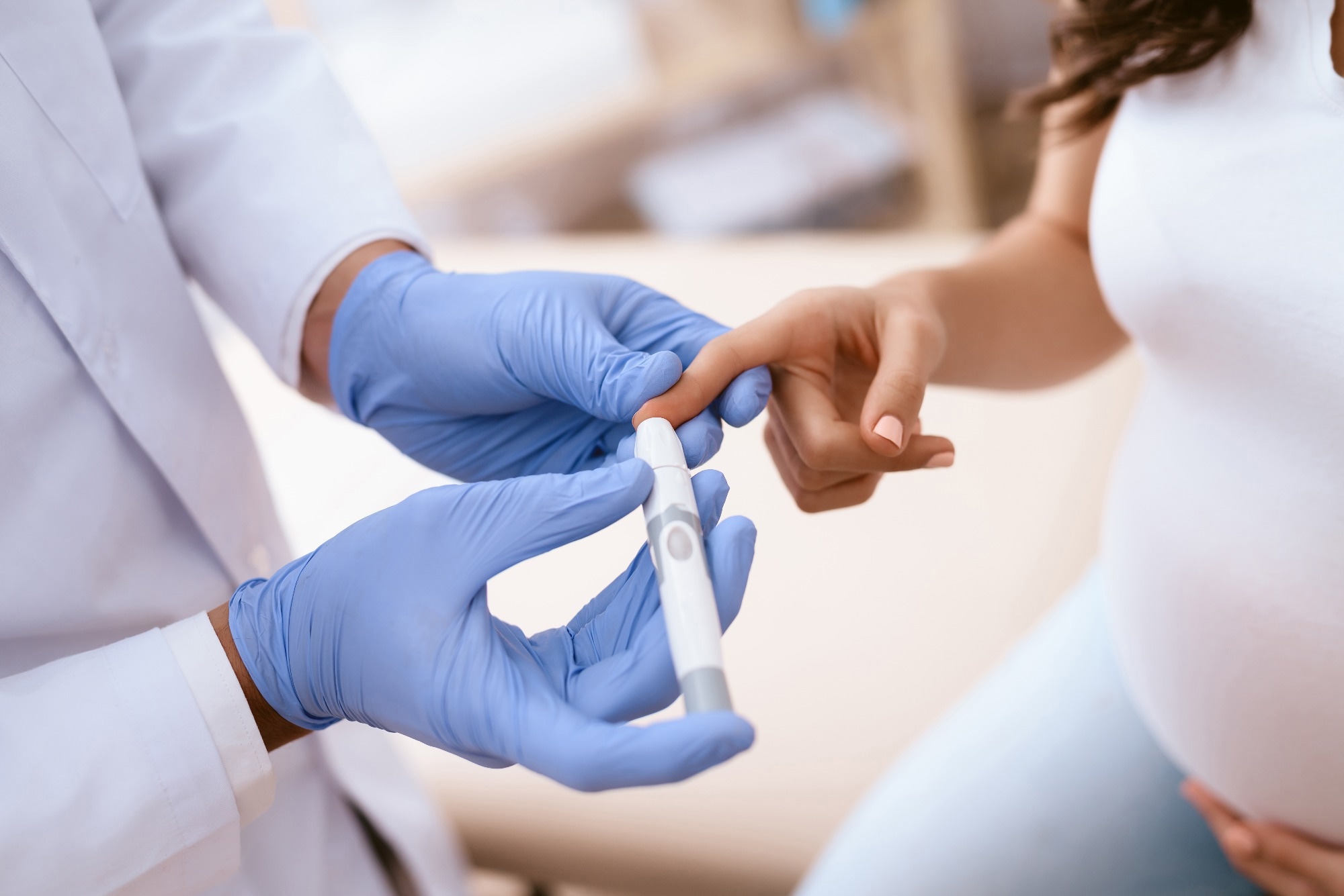 Study: Early pregnancy HbA1c as the first screening test for gestational diabetes: results from three prospective cohorts. Image Credit: VGstockstudio / Shutterstock