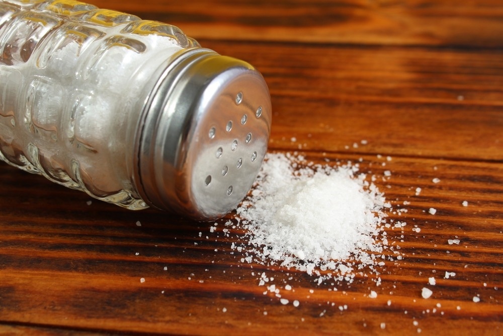 Study: Sodium chloride in the tumor microenvironment enhances T cell metabolic fitness and cytotoxicity. Image Credit: snezhana k/Shutterstock.com