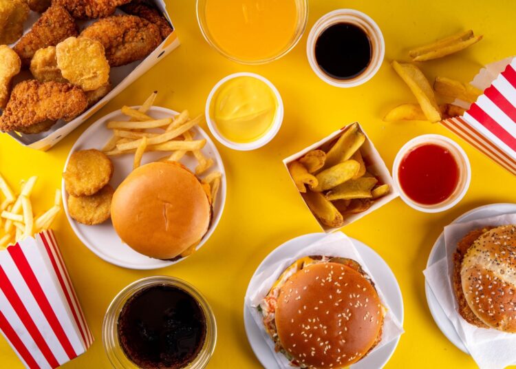 Study: Ultra-processed food consumption, plasma metabolite profile, and risk of all-cause and cause-specific mortality in a population-based cohort. Image Credit: Rimma Bondarenko / Shutterstock