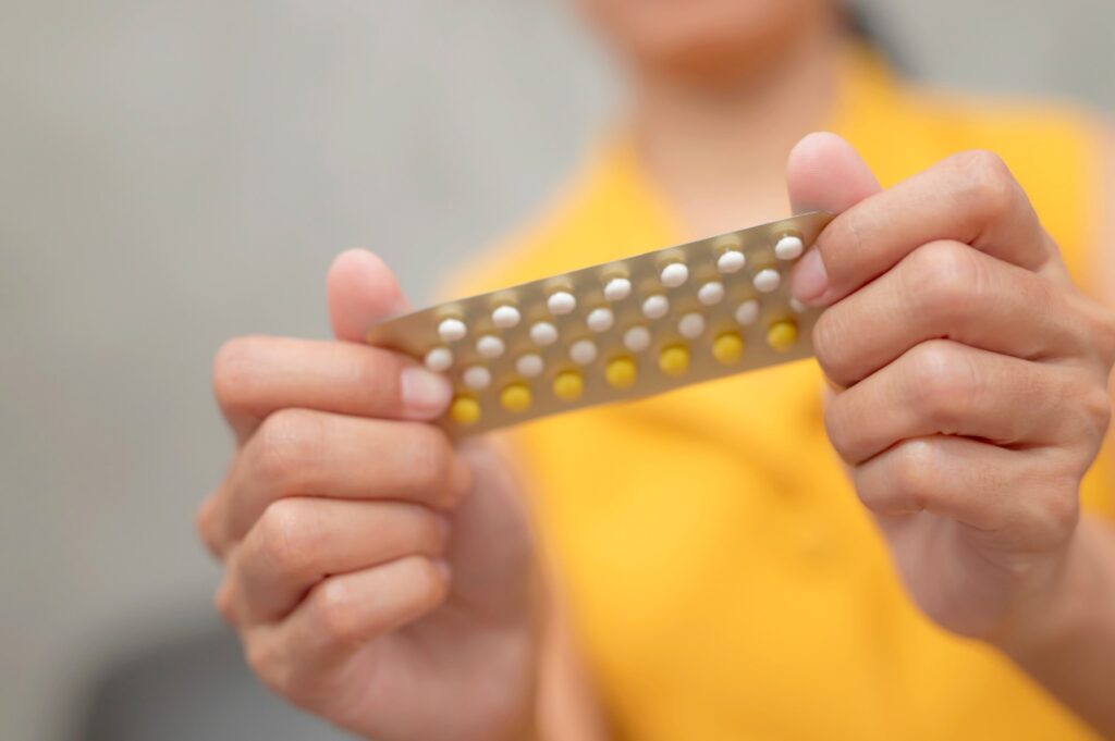 ​​​​​​​Study: The Effect of the Oral Contraceptive Pill on Acute Glycaemic Response to an Oral Glucose Bolus in Healthy Young Women: A Randomised Crossover Study. Image Credit: PATCHARIN SIMALHEK/Shutterstock.com