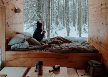 Prévenir les troubles du sommeil liés au froid : astuces pour rester au chaud sans surchauffer