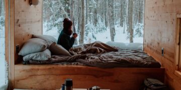 Prévenir les troubles du sommeil liés au froid : astuces pour rester au chaud sans surchauffer
