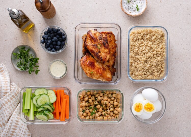 Study: Replacing dietary carbohydrate with protein and fat improves lipoprotein subclass profile and liver fat in type 2 diabetes independent of body weight: evidence from two randomized controlled trials. Image Credit: Elena Veselova/Shutterstock.com