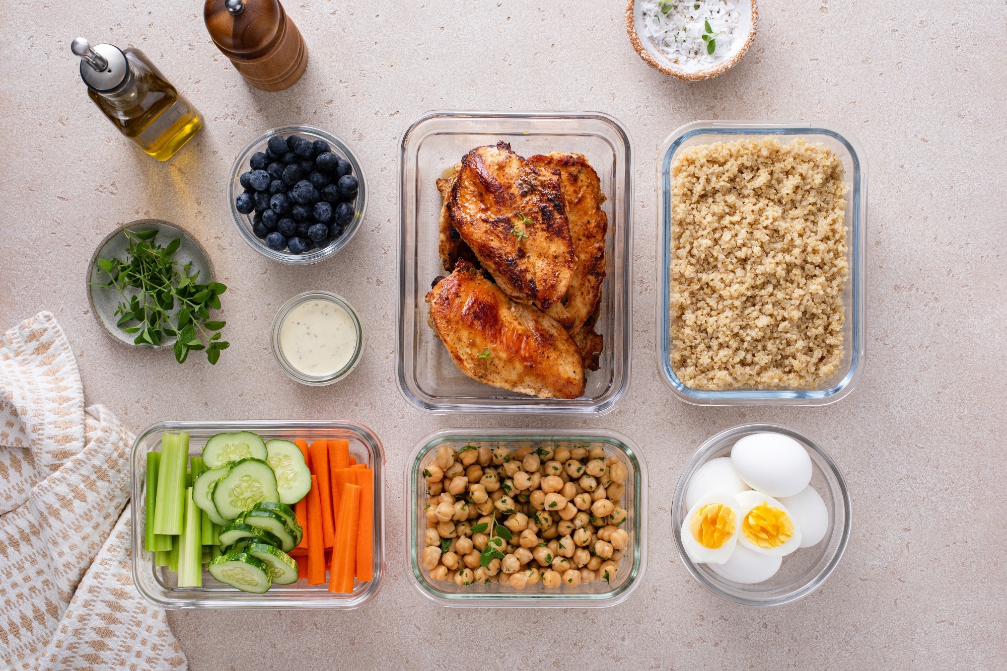 Study: Replacing dietary carbohydrate with protein and fat improves lipoprotein subclass profile and liver fat in type 2 diabetes independent of body weight: evidence from two randomized controlled trials. Image Credit: Elena Veselova/Shutterstock.com
