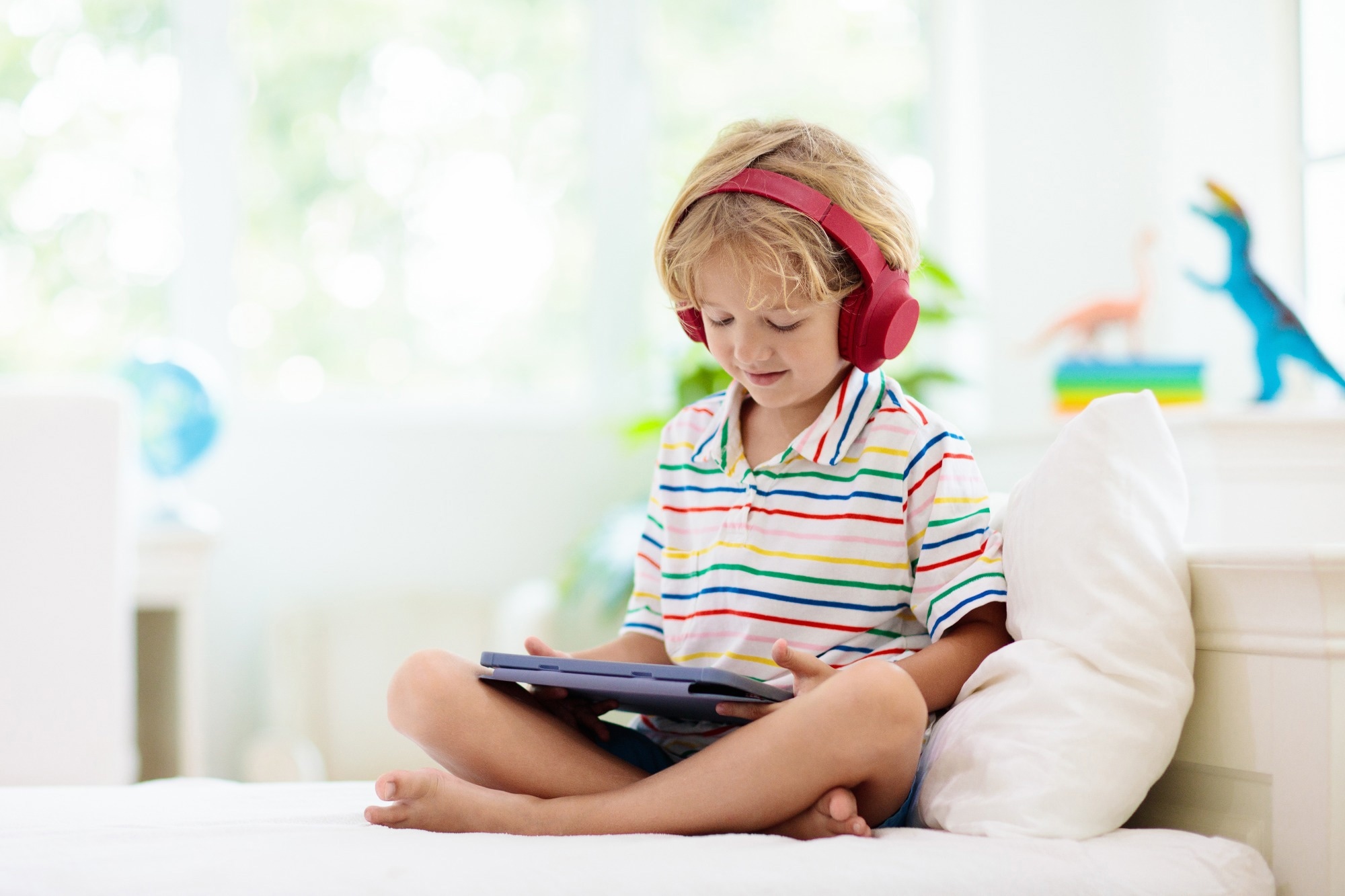 Trop de temps passé devant un écran nuit au sommeil des enfants d'âge préscolaire, alimentant les problèmes d'attention, d'humeur et d'hyperactivité