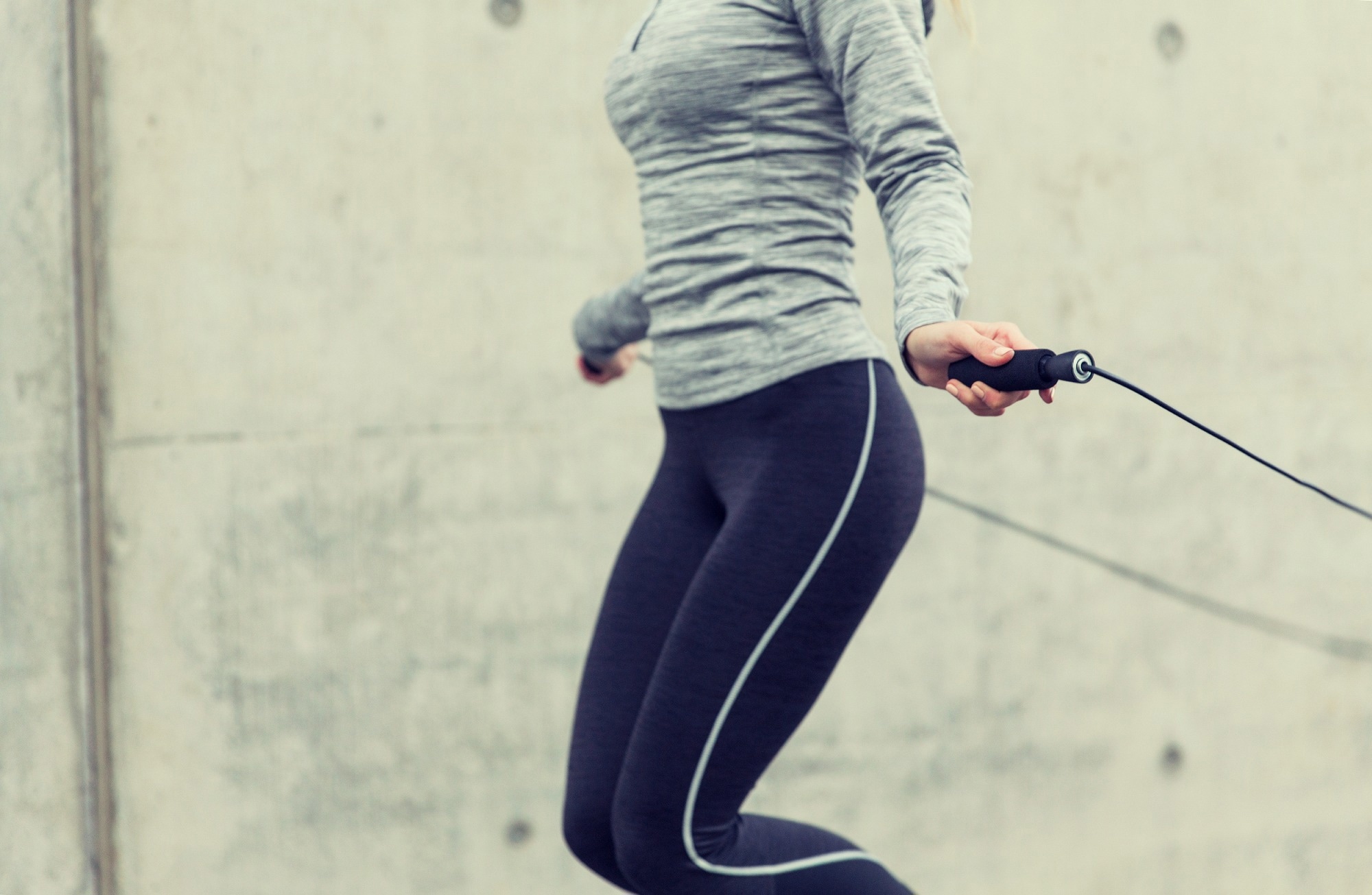Une nouvelle étude confirme le saut de corde comme un entraînement cardio efficace