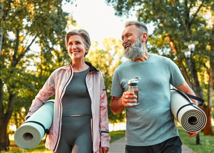 Study: The association of life’s essential 8 scores trajectory patterns with the risk of all cancer types. Image Credit: Harbucks / Shutterstock