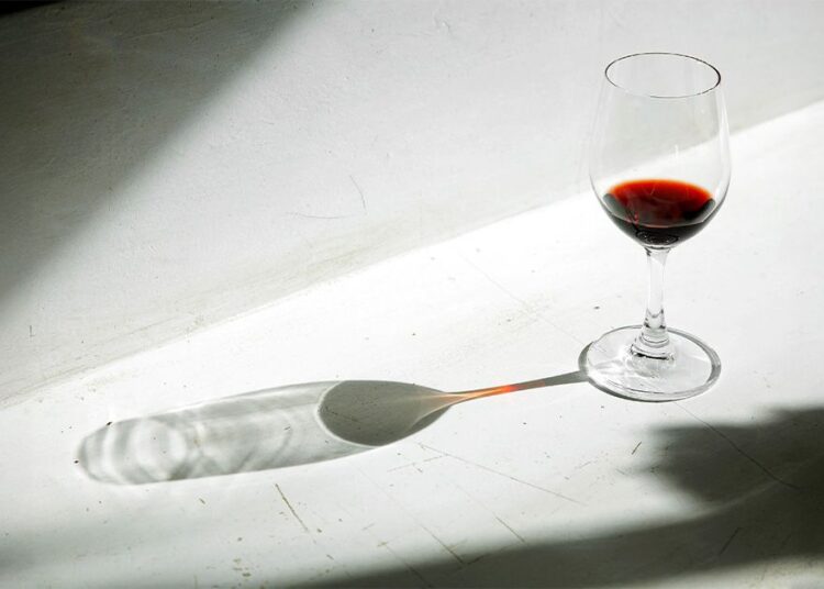 Vin rouge ou blanc? Lequel est pire pour le risque de cancer?