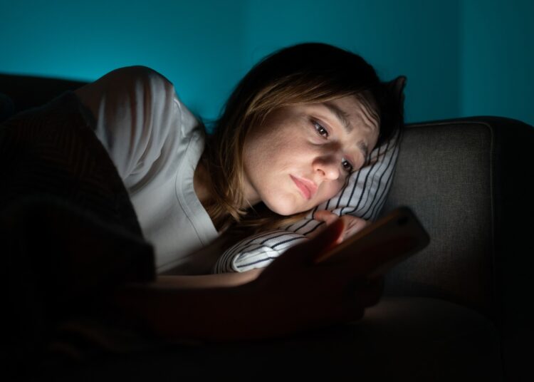 Votre téléphone est peut-être la raison pour laquelle vous ne pouvez pas dormir