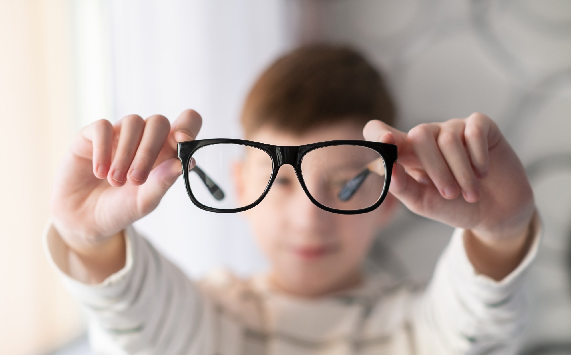 Study: Thicker peripapillary choroid may be associated with behavioral factors in Tokyo’s children. Image Credit: Inna Kot / Shutterstock