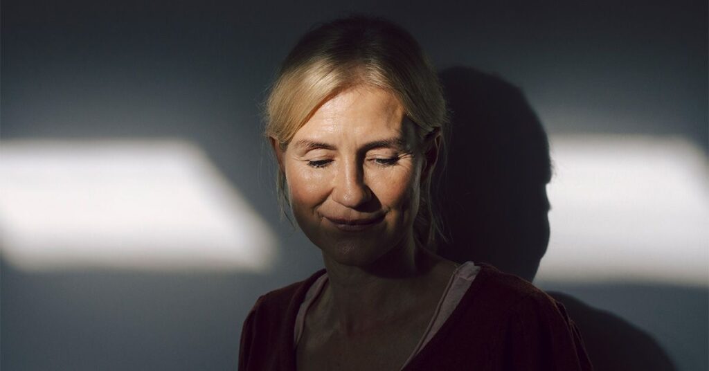 Pourquoi certaines personnes ont-elles une démence à l'âge mûr?