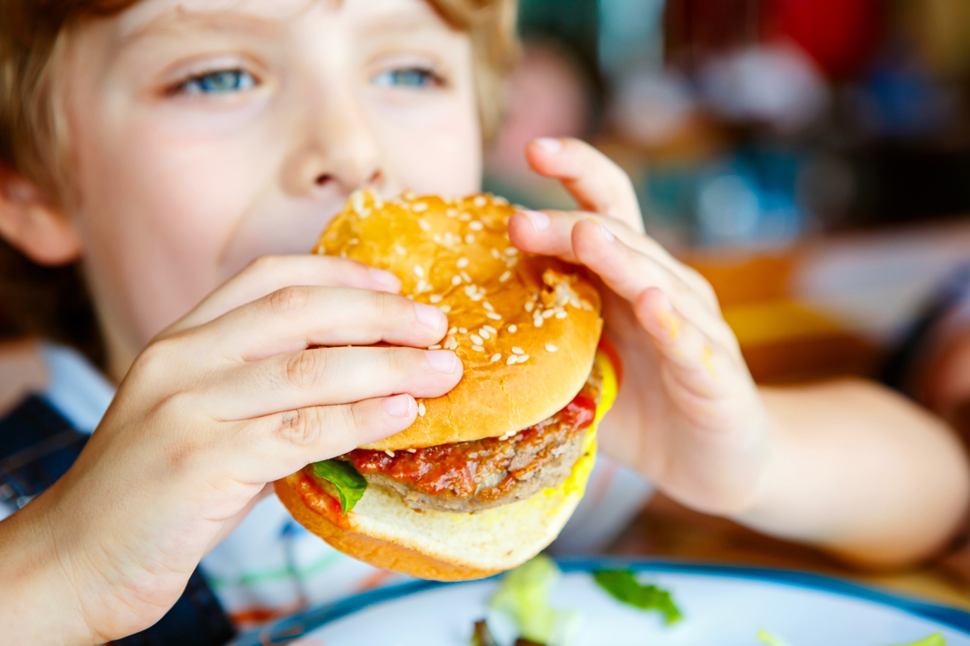 Study: Restaurants Offering Healthier Kids’ Menus: A Mixed-Methods Study. Image Credit: Irina WS / Shutterstock