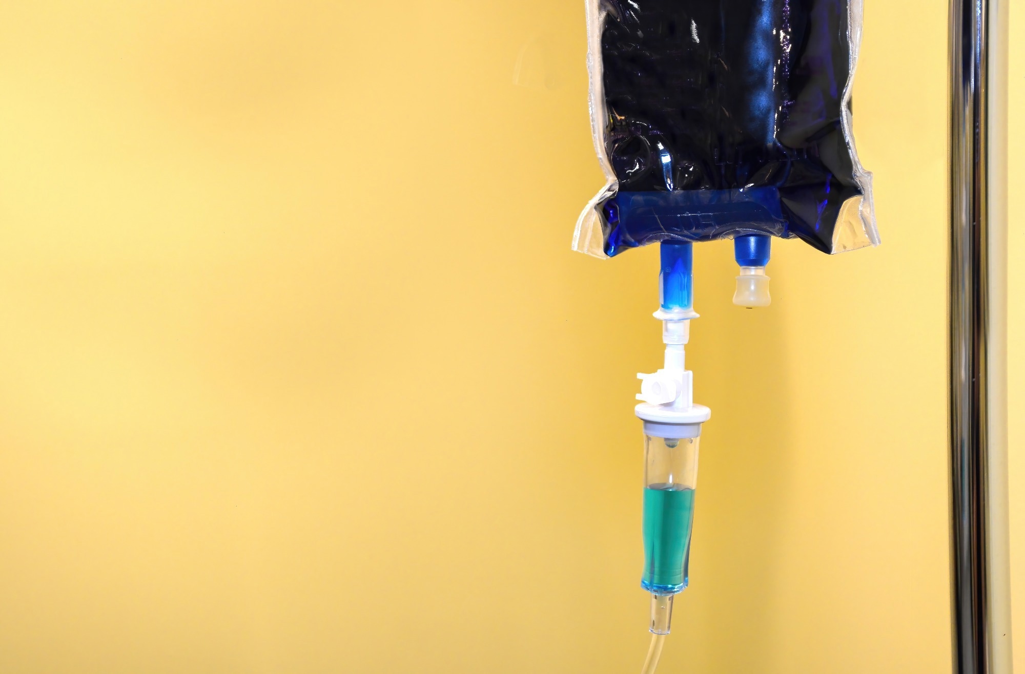 Le bleu de méthylène apparaît comme un complément du choc septique
