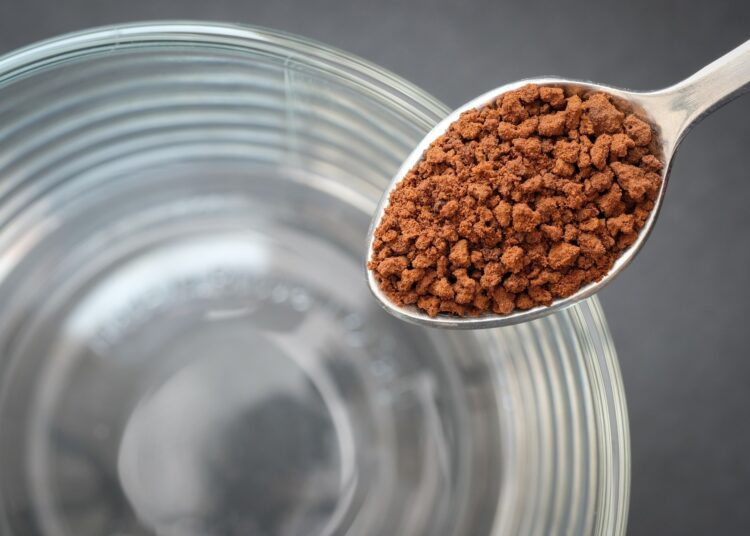 Study: Genetic Correlation and Mendelian Randomization Analyses Support Causal Relationships Between Instant Coffee and Age-Related Macular Degeneration. Image Credit: RPA Studio / Shutterstock