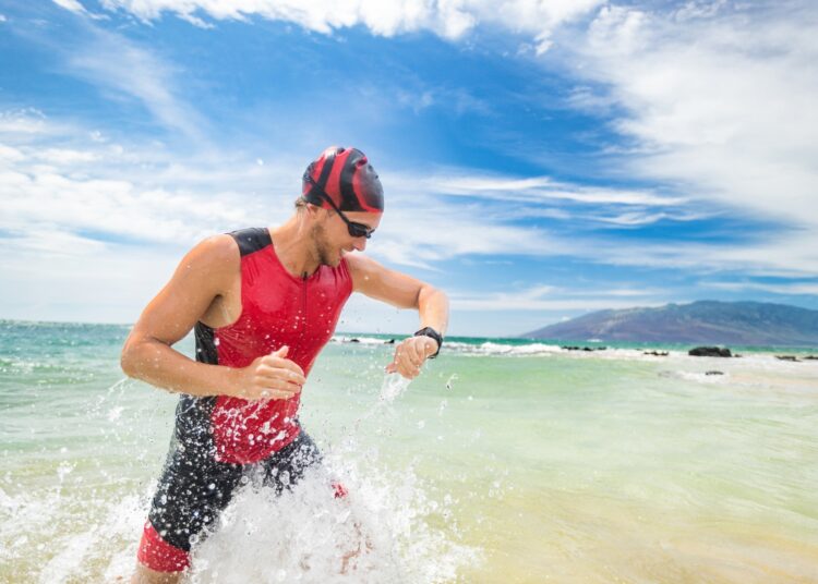 Review: Triathlon: Ergo Nutrition for Training, Competing, and Recovering. Image Credit: Maridav / Shutterstock