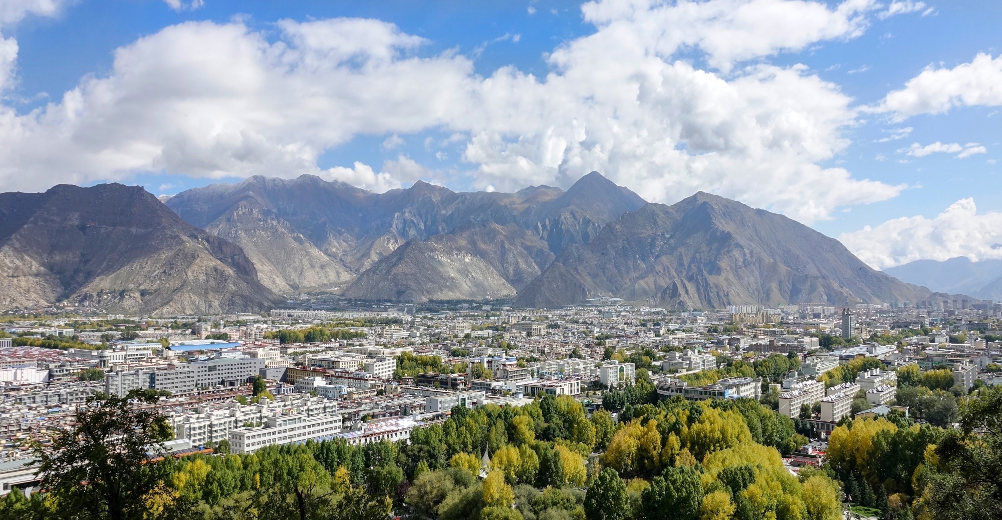 Study: Effects of long-term very high-altitude exposure on cardiopulmonary function of healthy adults in plain areas. Image Credit: Flystock / Shutterstock