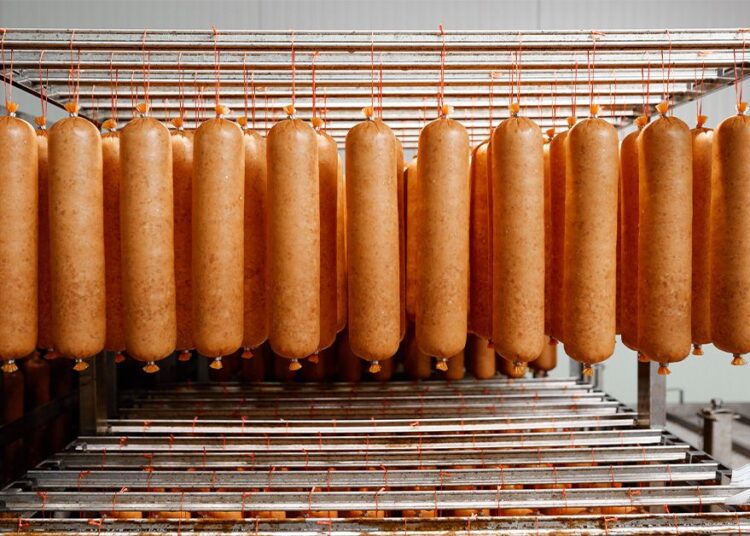 Juste 1 hot-dog par jour pourrait nuire à votre santé, les résultats de l'étude