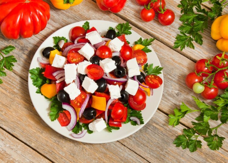 Study: Long-term outcomes of a Mediterranean diet with or without calorie restriction on cognition and cardiometabolic health: The building research in diet and cognition trial. Image Credit: Liubomyr Tryhubyshyn / Shutterstock