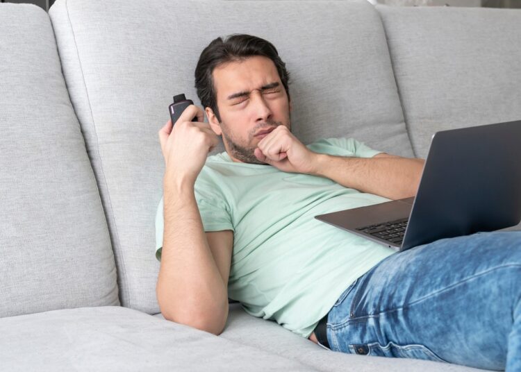 Review: Association of electronic cigarette use and risk of COPD: a systematic review and meta-analysis. Image Credit: Vitaliy Abbasov / Shutterstock