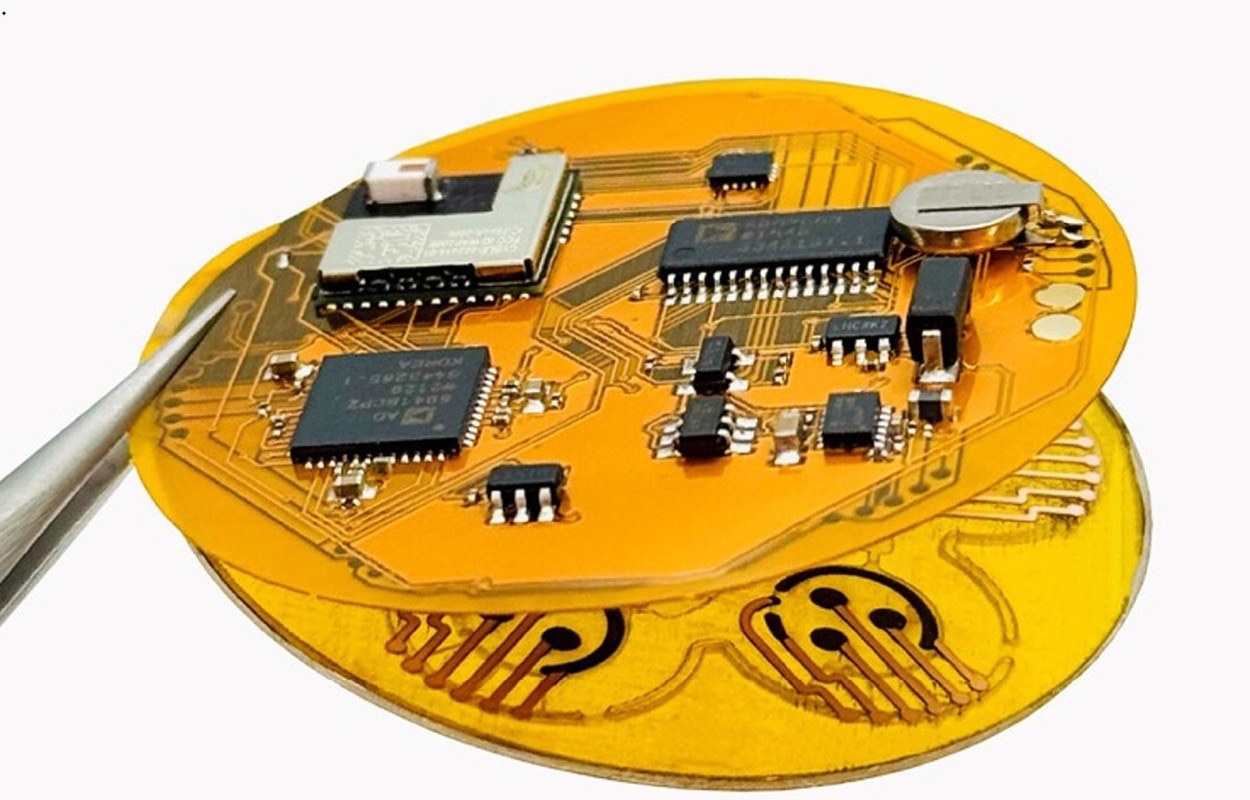 Study: Stressomic: A wearable microfluidic biosensor for dynamic profiling of multiple stress hormones in sweat