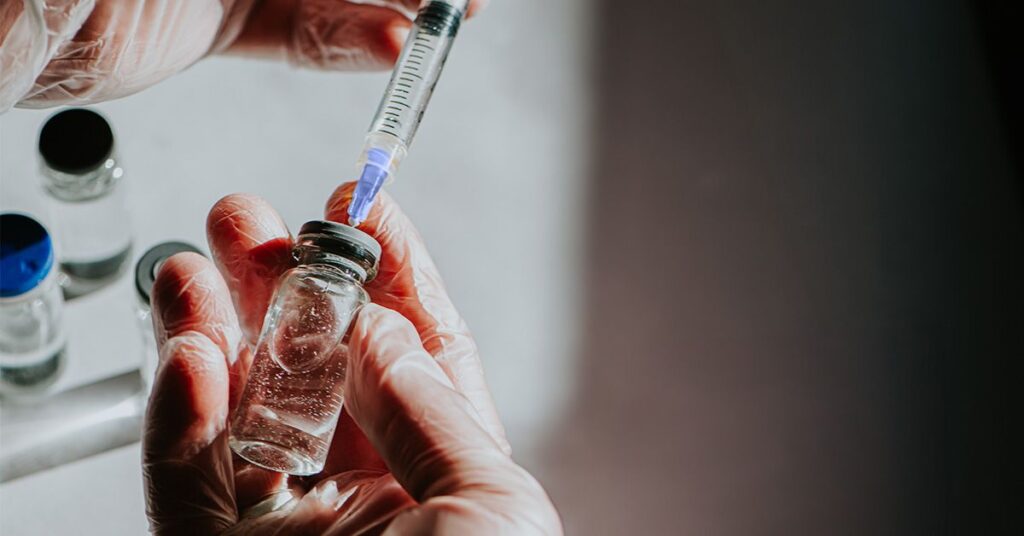 Un nouveau médicament amaigrissant, pris une fois par semaine, entraîne une perte de poids de 20 % lors d'un essai
