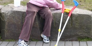 Désavantage économique lié à la dépendance au tabac et à une moindre motivation à arrêter de fumer