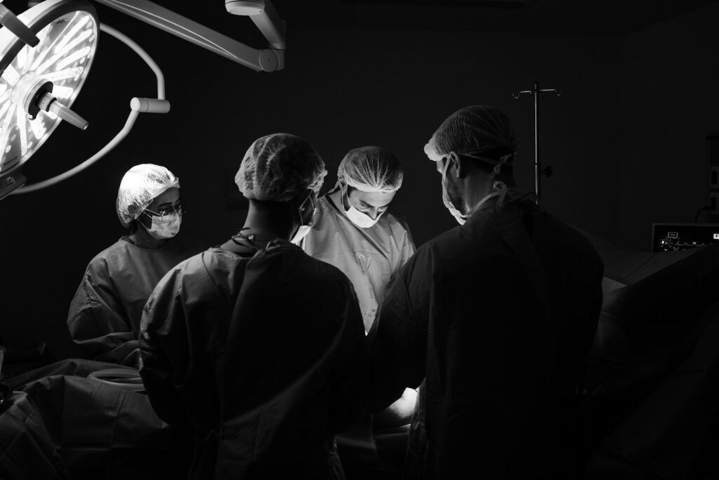 Le déroulement d'une augmentation mammaire : du premier rendez-vous à la convalescence