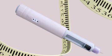Study: Anti-obesity medication use sparks effort-based sanctions and social penalties. Image Credit: Love Employee / Shutterstock