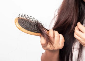 Compléments alimentaires perte de cheveux une solution efficace pour retrouver des cheveux plus forts